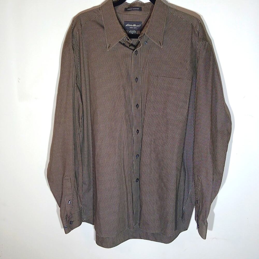 Eddie Bauer wrinkle resistance men's shirt. Size XL